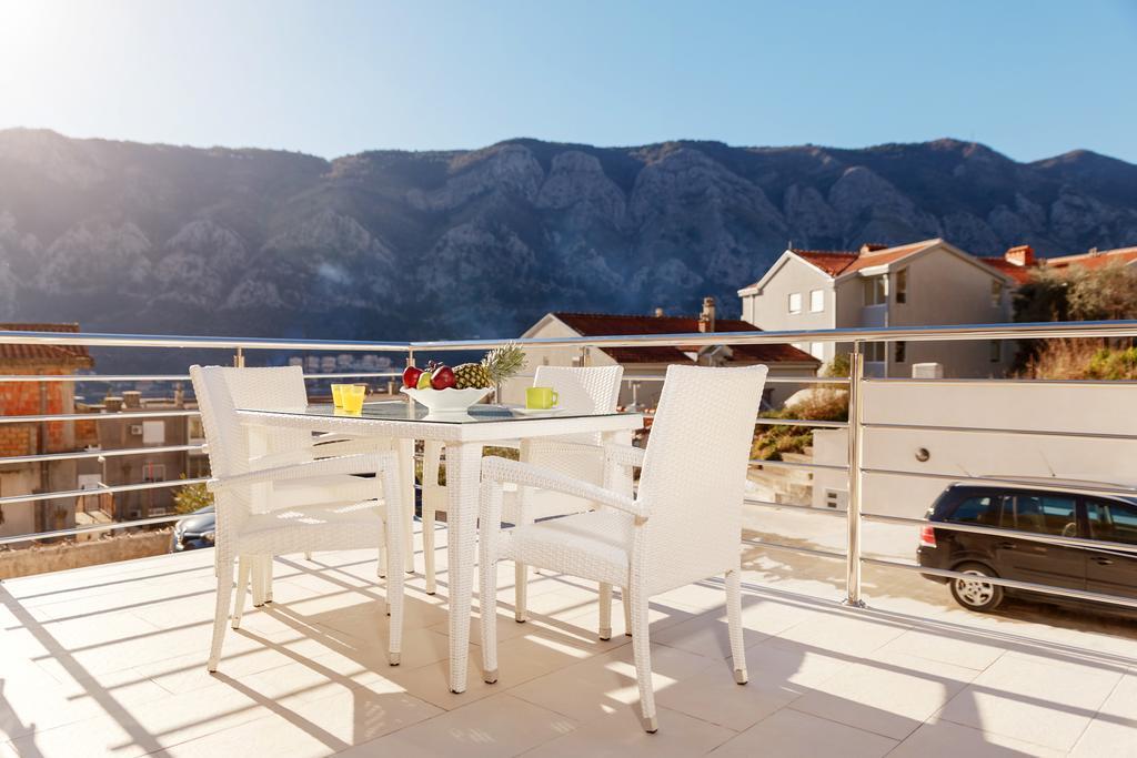 Apartments Blue Sea Kotor Extérieur photo